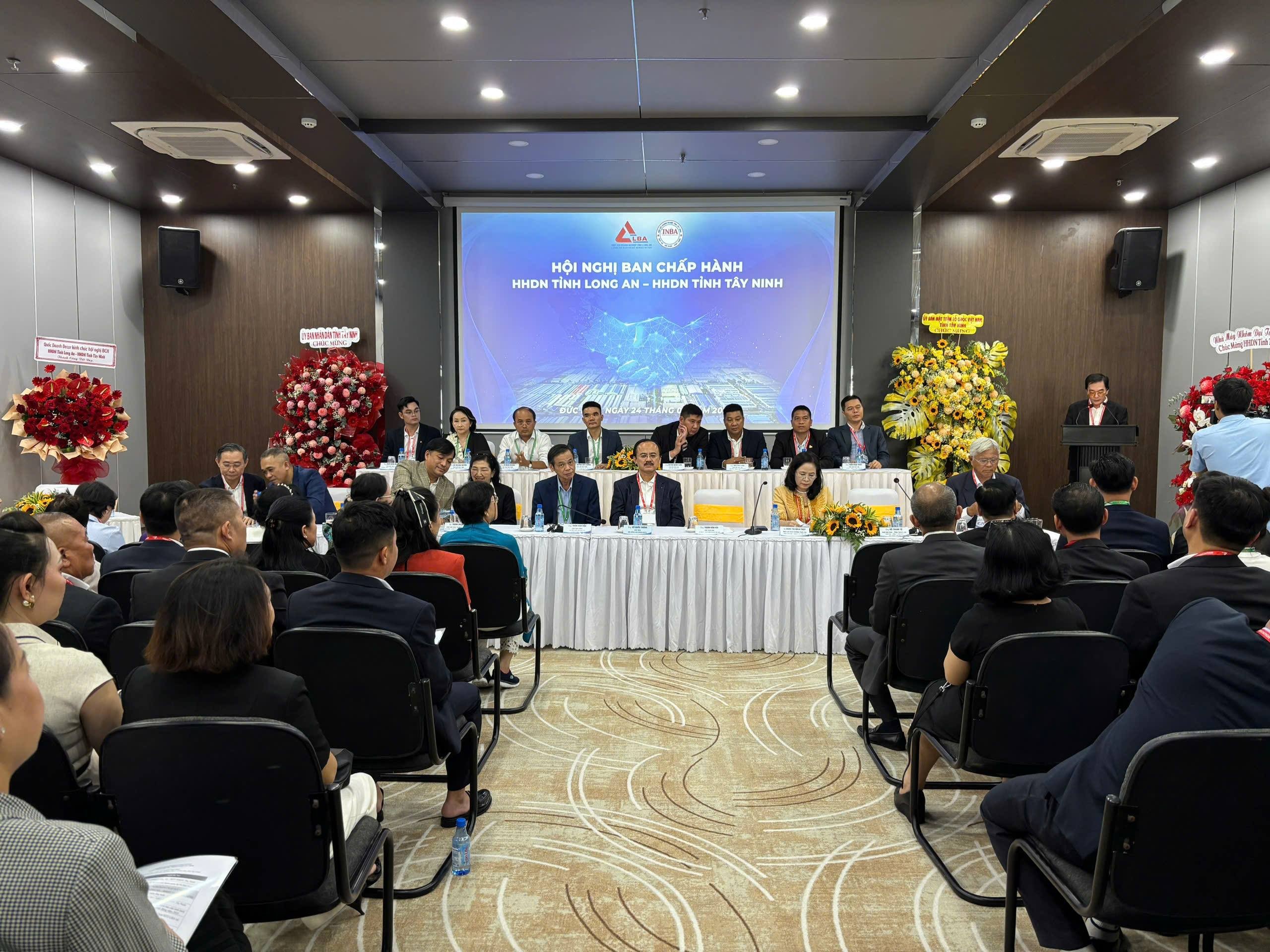 24-7-thanh-lap-hiep-hoi-doanh-nghiep-tn-1753405954.jpg