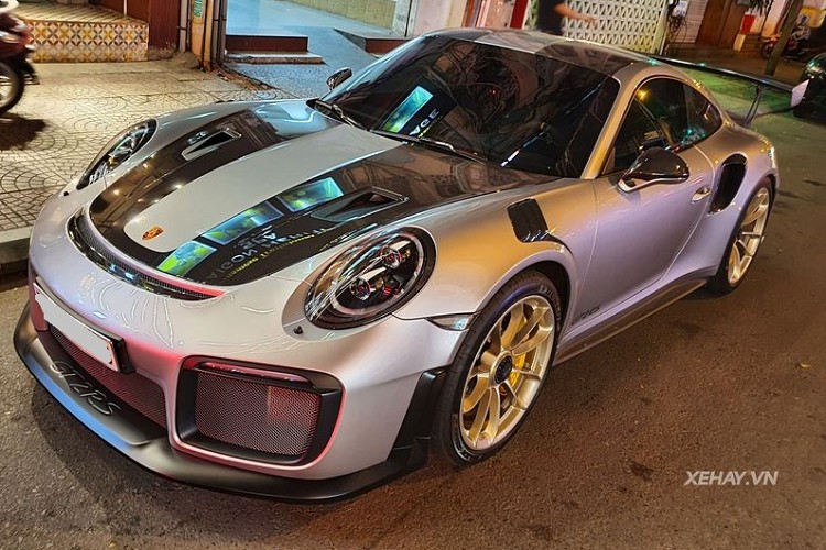 Porsche 911 GT2 RS “dap” day soi carbon, gan 23 ty o Sai Gon