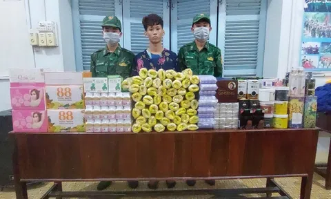 Bắt giữ đối tượng đai vác hàng hóa trái phép qua biên giới