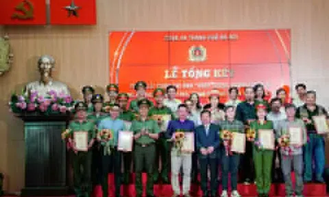 Trao giải cuộc thi ảnh về hình tượng người chiến sĩ Công an Thủ đô
