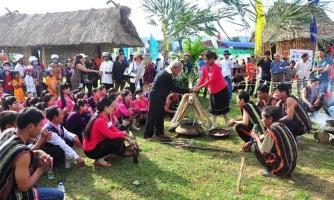 Tháng 6 vui "Ngày hội gia đình" tại Làng Văn hóa, Du lịch các dân tộc Việt Nam