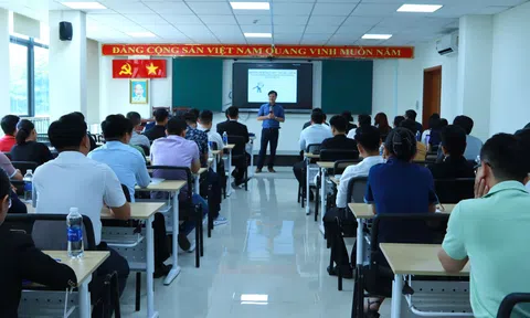 Viện Quản lý Giáo dục và Pháp luật tập huấn kỹ năng nhận biết giấy tờ giả