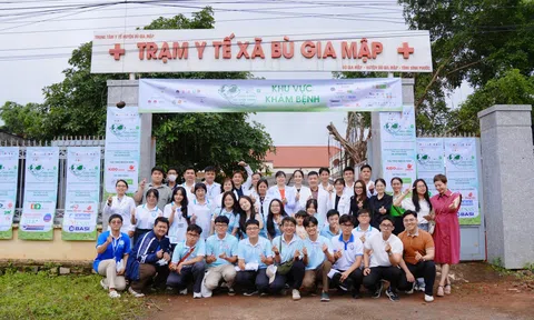 Khám chữa bệnh miễn phí cho hơn 500 người dân Bù Gia Mập