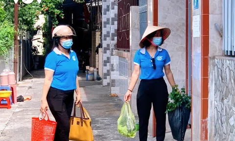 Đi chợ, nấu cơm giúp người đang cách ly