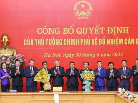 Công bố quyết định của Thủ tướng Chính phủ về công tác cán bộ