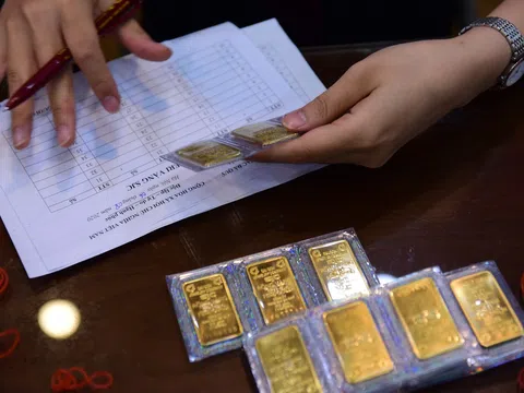 Giá vàng hôm nay 28.7.2025: Giảm do nhà đầu tư 'phân tâm' sang chứng khoán
