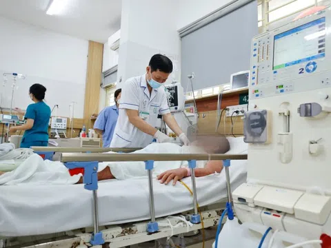 Hai vợ chồng tử vong nghi do ngộ độc rượu trong bữa tiệc ngày Tết