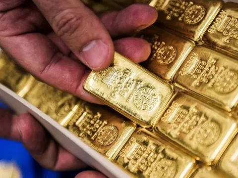 Sửa đổi quy trình mua bán, giá vàng miếng chênh lệch với thế giới sẽ như thế nào?