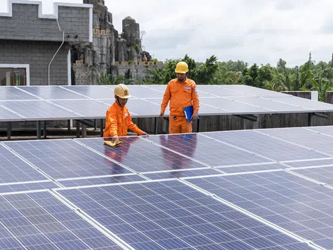 Bất ngờ về đề xuất giá mua điện mặt trời mái nhà tự sản, tự tiêu