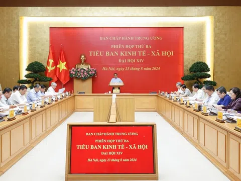 Tiếp tục làm mới các động lực tăng trưởng truyền thống và động lực tăng trưởng mới