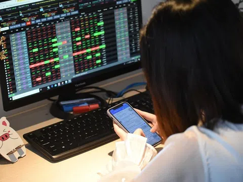 VN-Index hôm nay: Nhà đầu tư nên xem xét cổ phiếu nhóm viễn thông-công nghệ, thực phẩm