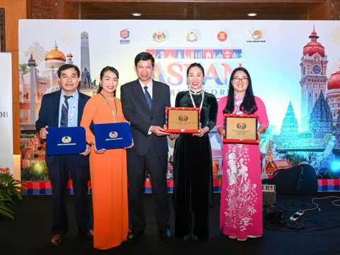 Lạng Sơn nhận 2 giải thưởng Du lịch ASEAN 2025
