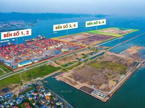 Cảng biển nước sâu hiện đại nhất Việt Nam đón chuyến tàu container đầu tiên