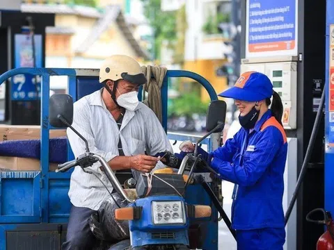 Giá xăng dầu hôm nay 14/3: Dầu WTI tăng, dầu Brent giảm
