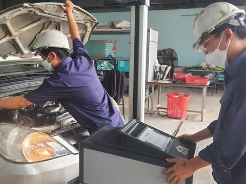 Chấn chỉnh thái độ phục vụ của đăng kiểm viên