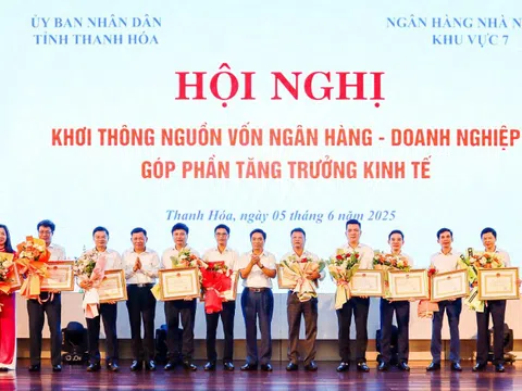 Vietcombank đồng hành, hỗ trợ 15 tỷ đồng xóa nhà tạm, thúc đẩy tăng trưởng bền vững tại Thanh Hóa