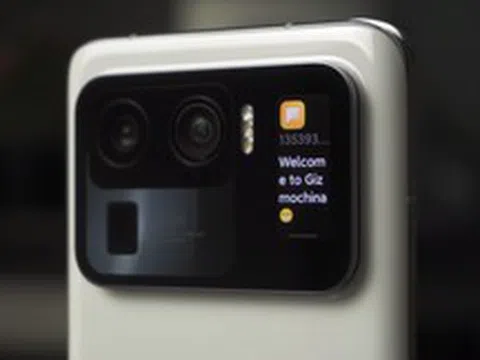 Xiaomi cũng có điện thoại... "Pro Max": Smartphone mới sắp ra mắt có tận 2 màn hình