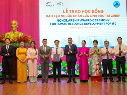 Đà Nẵng học hỏi kinh nghiệm về triển khai trung tâm tài chính quốc tế