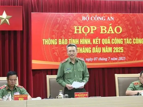 Bộ Công an: Giấy tờ còn hạn, nguyên vẹn được tiếp tục dùng