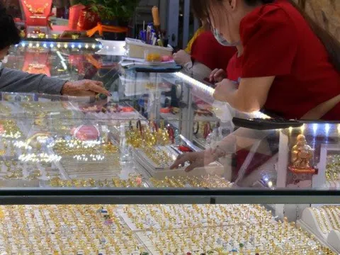 Giá vàng hôm nay, 12-7: Tăng rất mạnh