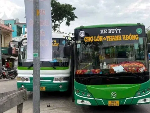 Xác minh clip 2 xe buýt rượt đuổi, ép nhau trên Quốc lộ 1