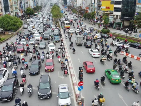 Hà Nội dừng thí điểm 'vùng phát thải thấp' để cấm xe máy xăng ở VĐ 1