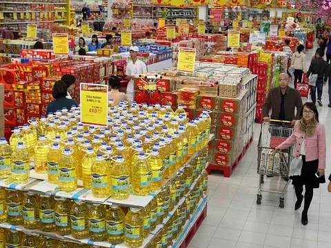 Điều hành để giá cả không để 'nhảy múa' theo lương