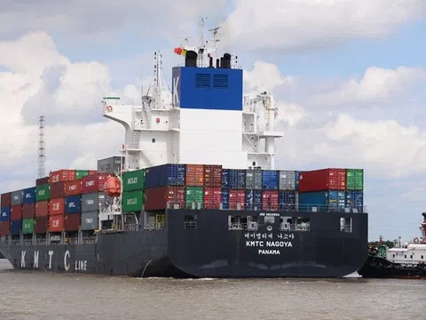 Nhu cầu về mua container đang rất lớn