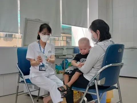 Tiêm vaccine bạch hầu có vai trò rất quan trọng để tránh nhiễm bệnh và làm giảm tỷ lệ mắc bệnh