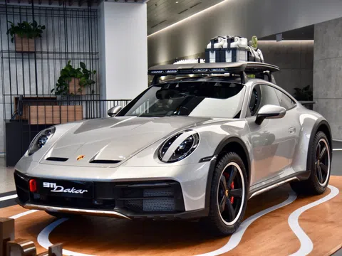Tận thấy Porsche 911 Dakar hơn 15 tỷ của đại gia Việt “phượt" Đà Lạt