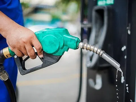 Giá xăng dầu hôm nay 16/2: Quay đầu lao dốc nhẹ