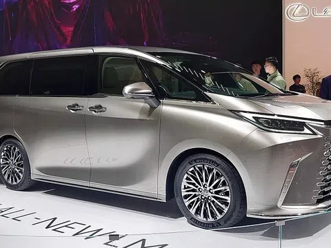 Lexus LM 2024 nhận đặt cọc tại Việt Nam