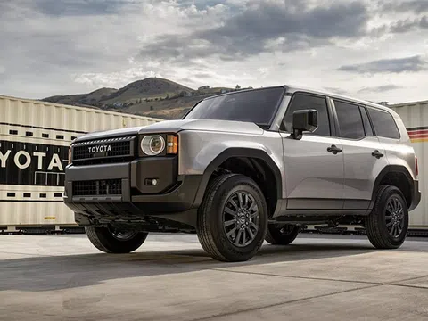 Toyota Land Cruiser Prado 2024 đã xuất khẩu, chờ bán ở Việt Nam