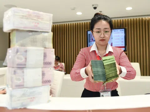 Thêm 2 nhà băng giảm lãi suất tiền gửi trong ngày 25/3