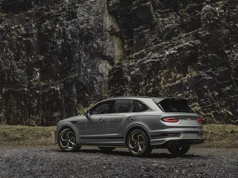 Bentayga S Umbra - SUV siêu sang duy nhất Việt Nam từ 14,6 tỷ