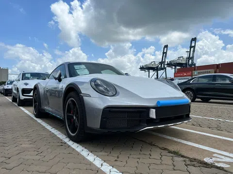 Porsche kỷ niệm 50 năm ngày ra đời chiếc Turbo đầu tiên