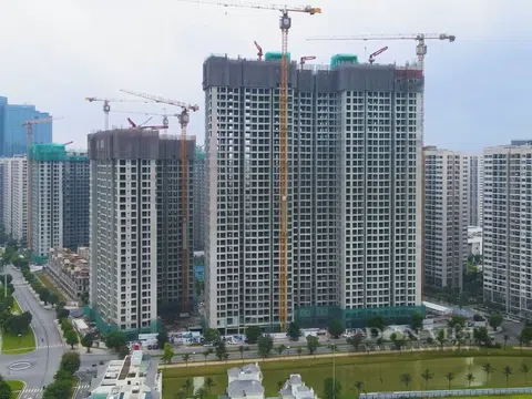 Nhiều cảnh báo về cơn 'sốt' giá chung cư