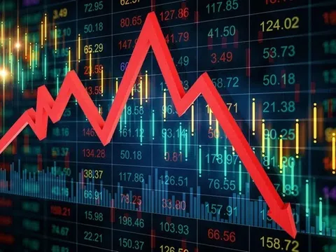 Cổ phiếu ngân hàng lao dốc: BID nằm sàn, CTG, TCB, EIB,... giảm gần hết biên độ