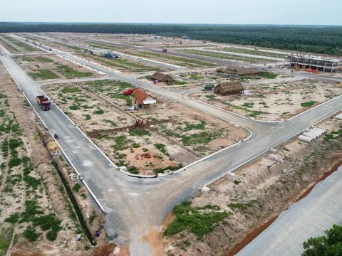 Sau "sóng" chung cư, "sóng" đất nền, biệt thự đổ bộ?