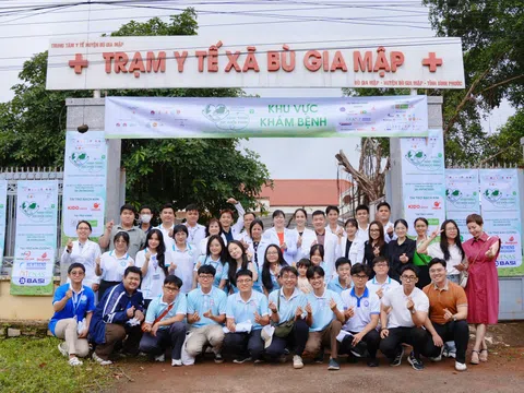 Khám chữa bệnh miễn phí cho hơn 500 người dân Bù Gia Mập