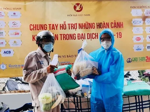 Câu lạc bộ Hội F&B Việt Nam chung tay hỗ trợ các hoàn cảnh khó khăn vượt qua đại dịch